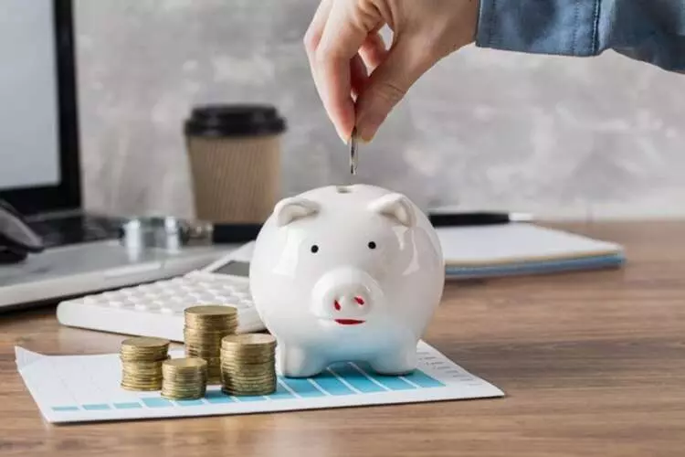10 Tips To Help You Save Money From Your Allowance.