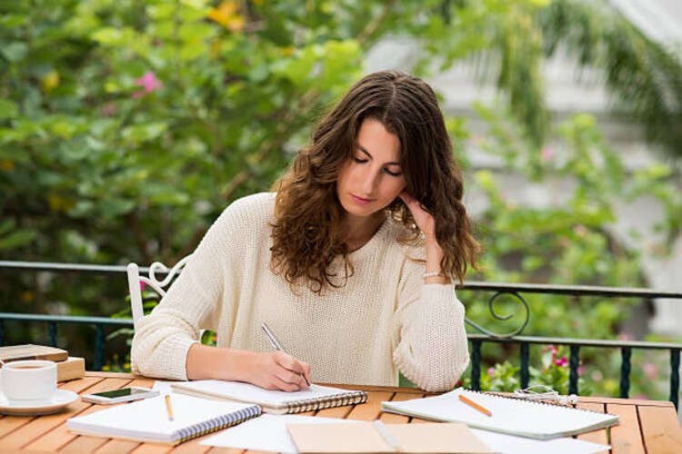 6 College Essay Topics That You Should Avoid
