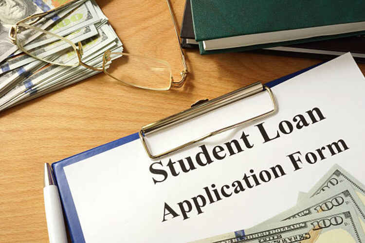When to Get a Student Loan for Your Studies Abroad.