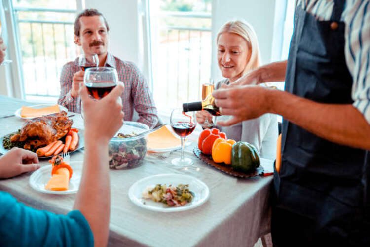 What Are the Pros and Cons of Staying With a Host Family