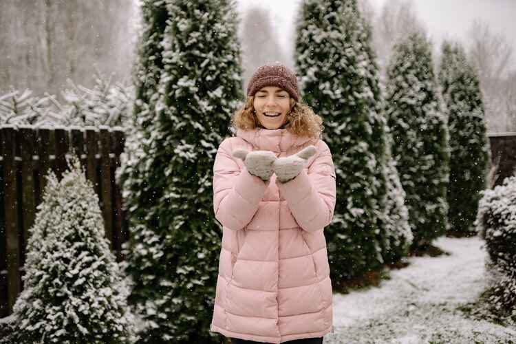 What Winter Clothes Should You Bring to St. Petersburg?